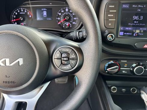 Used 2022 Kia Soul LX w/ Technology Package FWD image 23