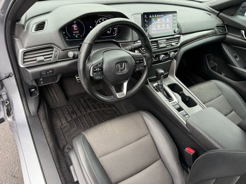 Used 2022 Honda Accord Sport image 11
