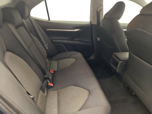 Used 2019 Toyota Camry LE FWD image 19