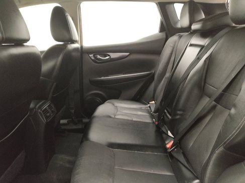 Used 2017 Nissan Rogue Sport SL w/ SL Premium Package image 18