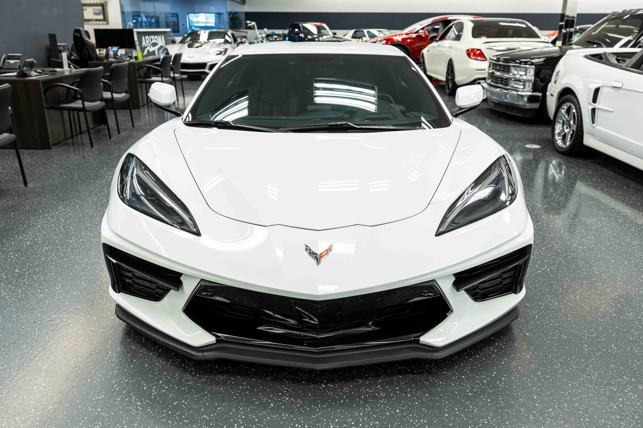 Used 2020 Chevrolet Corvette Stingray Preferred Cpe w/ 2LT Preferred Equipment Group RWD image 2