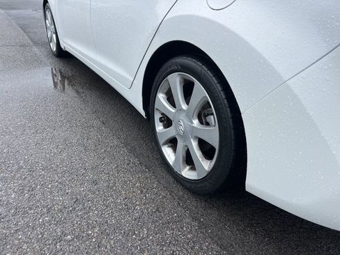 Used 2013 Hyundai Elantra Limited image 28