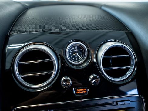 Used 2015 Bentley Flying Spur V8 image 45