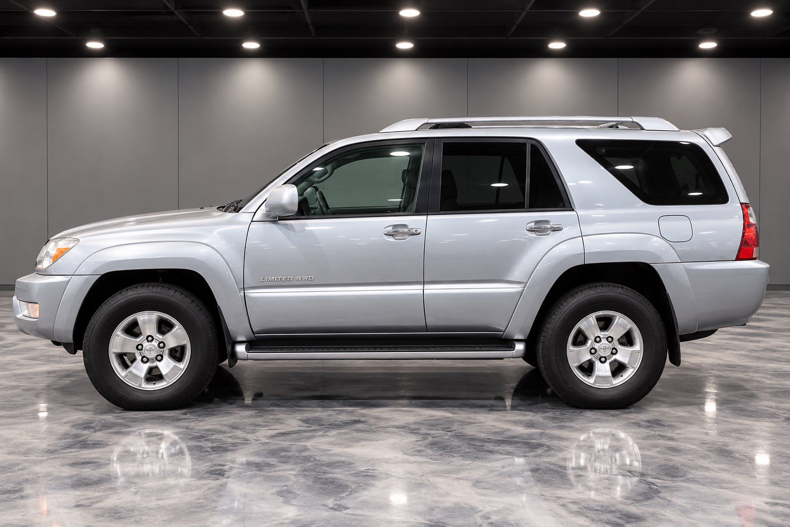 Used 2004 Toyota 4Runner Limited w/ Preferred Accessory Pkg AWD/4WD image 2