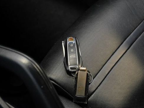 Used 2019 Porsche Cayenne AWD/4WD image 68