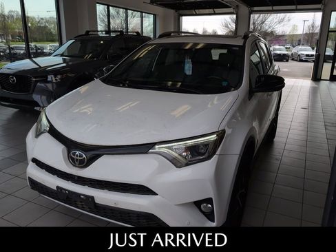 Used 2017 Toyota RAV4 SE w/ Advanced Technology Package image 1