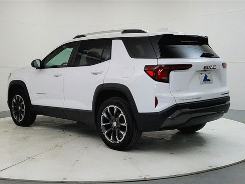 Used 2025 GMC Terrain Elevation w/ Elevation Premium Package image 5