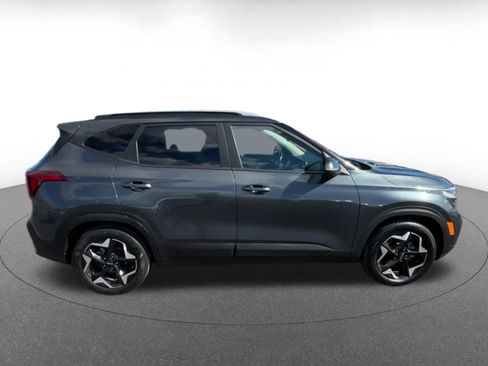 Used 2025 Kia Seltos S FWD image 15