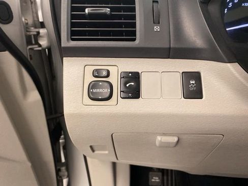 Used 2009 Toyota Venza Base image 14