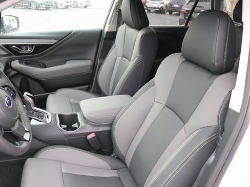 Used 2025 Subaru Outback Onyx Edition image 28