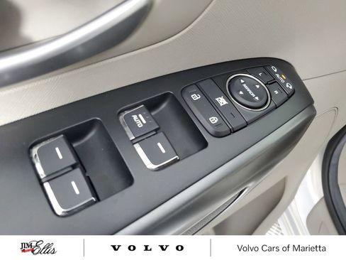 Used 2016 Kia Sedona LX w/ LX Convenience Package image 21