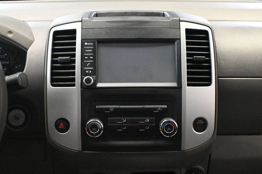 Used 2019 Nissan Frontier SV RWD image 13