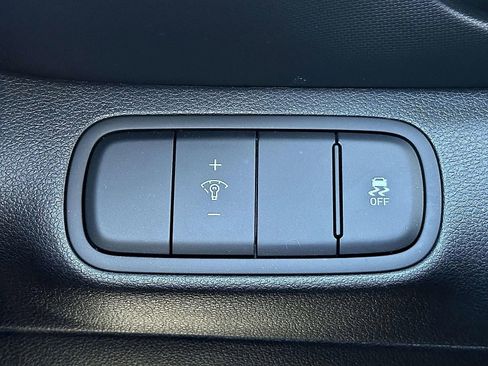 Used 2023 Hyundai Venue SEL w/ Cargo Package image 26