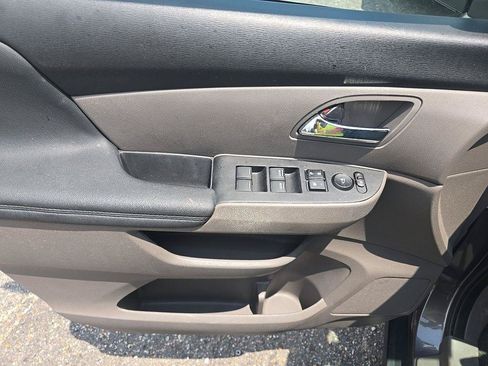 Used 2016 Honda Odyssey SE image 8