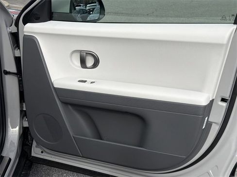 New 2026 Hyundai Ioniq 5 SEL image 14