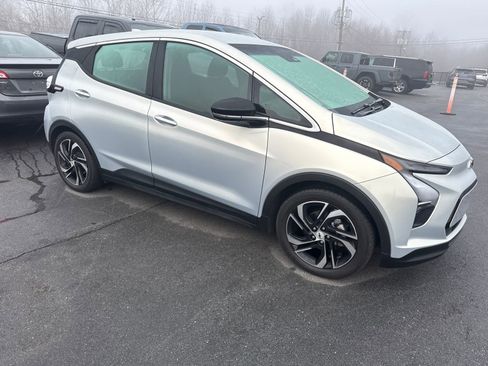 Used 2023 Chevrolet Bolt LT image 6