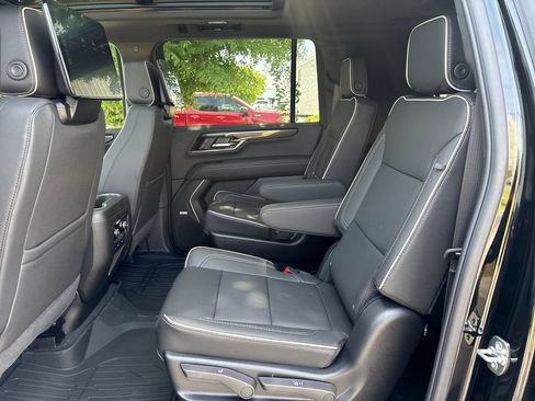 New 2026 GMC Yukon XL Elevation w/ Elevation Premium Package AWD/4WD image 37