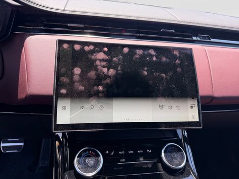 Used 2023 Land Rover Range Rover Sport SE Dynamic AWD/4WD image 17