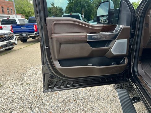 Used 2024 Ford F250 King Ranch w/ Chrome Package AWD/4WD image 11