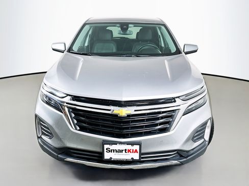 Used 2024 Chevrolet Equinox LT FWD image 2