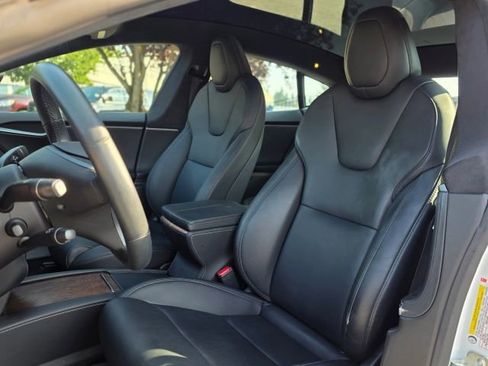Used 2020 Tesla Model S Long Range Plus image 27