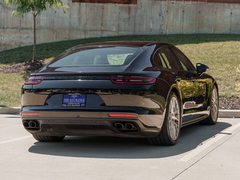 Used 2020 Porsche Panamera 4 AWD/4WD image 4