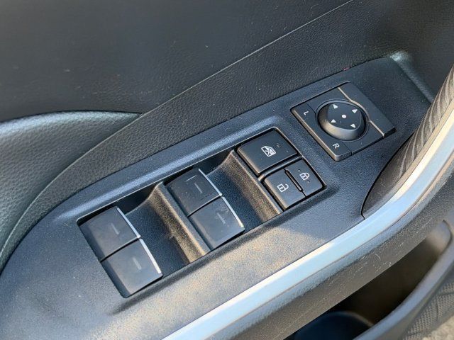 Used 2024 Toyota RAV4 XLE w/ Convenience Package FWD image 17