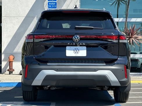 New 2026 Volkswagen Tiguan S image 6