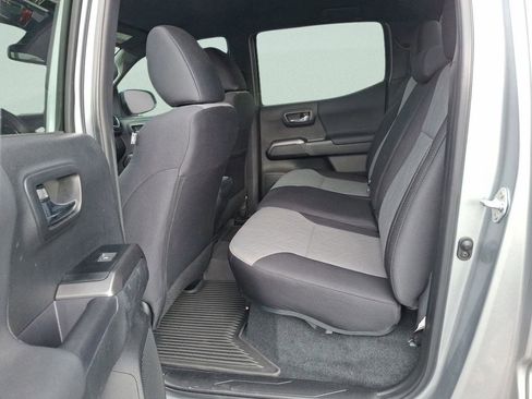 Used 2023 Toyota Tacoma TRD Off-Road w/ Technology Package image 11