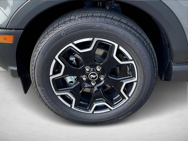 New 2026 Ford Bronco Sport Outer Banks w/ Interior Protection Package AWD/4WD image 11