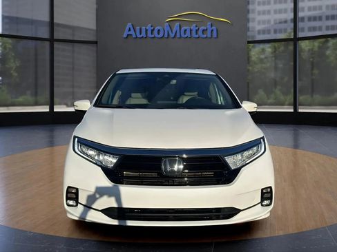 Used 2023 Honda Odyssey Touring image 2