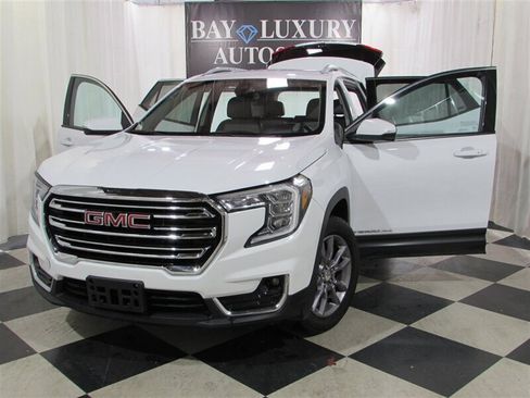 Used 2023 GMC Terrain SLT image 70