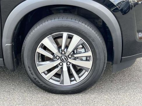 Certified 2024 Nissan Pathfinder SL image 7