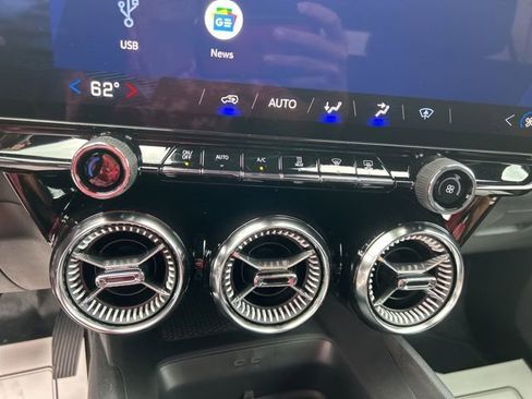 New 2026 Chevrolet Blazer EV LT image 24