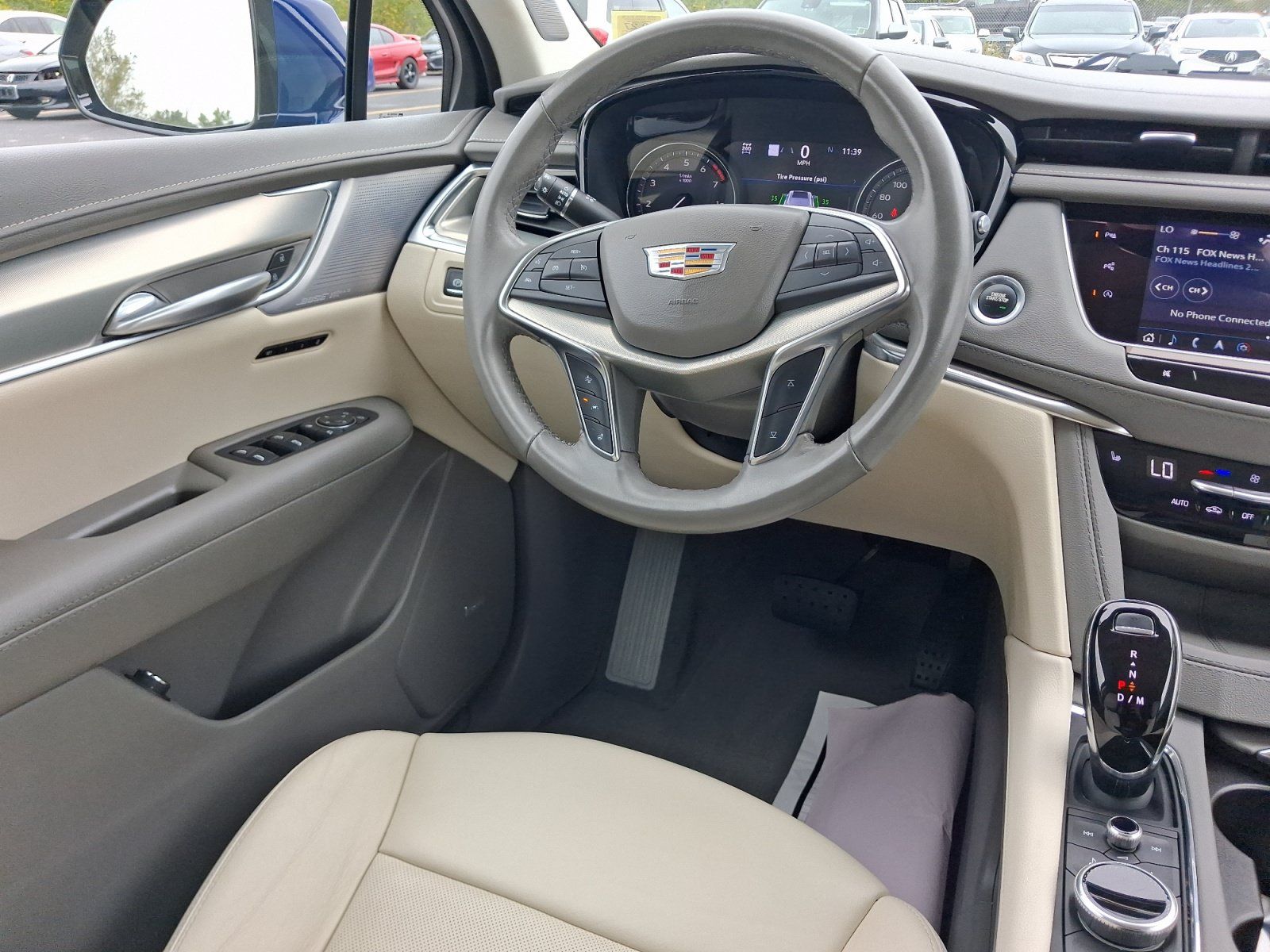 Used 2023 Cadillac XT5 Premium Luxury w/ Technology Package AWD/4WD image 22