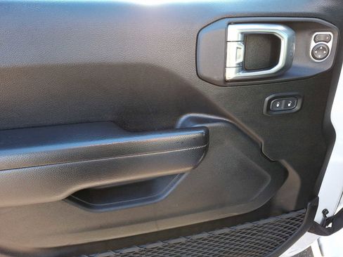 Used 2021 Jeep Wrangler Unlimited Sport image 10