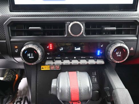Used 2024 Toyota Tacoma TRD Pro image 9