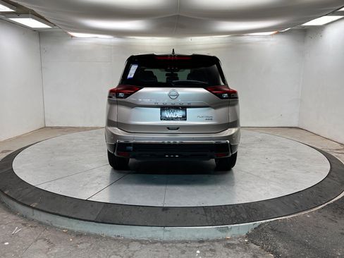 New 2026 Nissan Rogue Platinum w/ Platinum Premium Package image 4