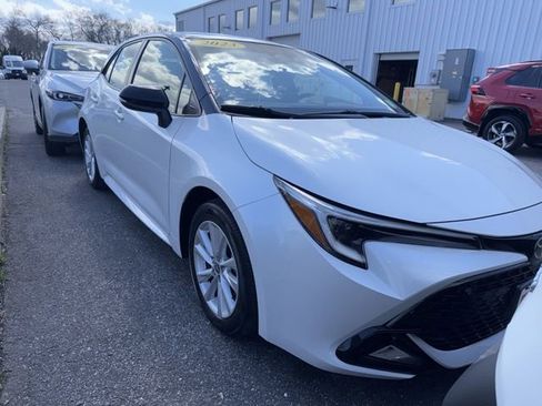 Certified 2023 Toyota Corolla SE image 2