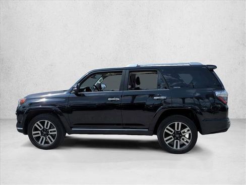 Used 2024 Toyota 4Runner Limited AWD/4WD image 9
