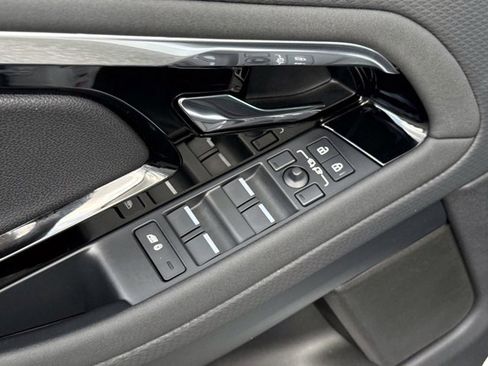 Used 2023 Land Rover Range Rover Evoque S AWD/4WD image 19