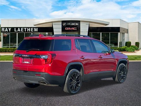 Certified 2022 GMC Acadia SLT w/ Elevation Edition image 5