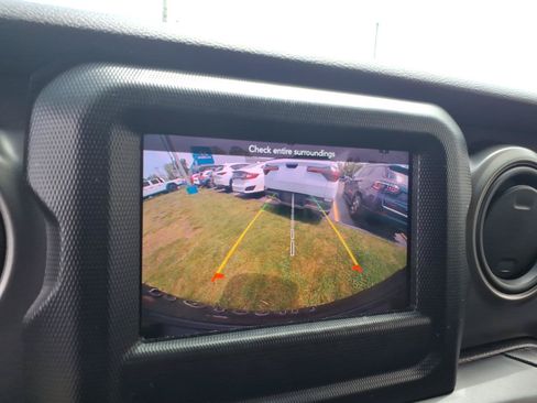 Used 2022 Jeep Wrangler Unlimited Sport AWD/4WD image 30