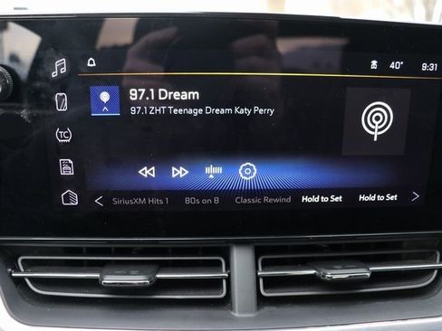 Used 2025 Chevrolet Trax LT image 19