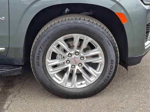 Certified 2024 GMC Yukon XL SLT w/ SLT Premium Package image 8