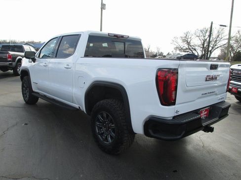 Used 2024 GMC Sierra 1500 AT4X AWD/4WD image 9