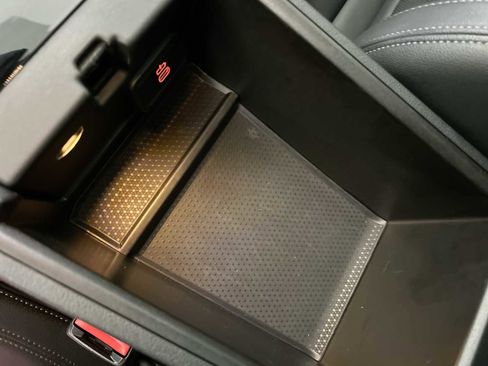 Used 2023 BMW i4 eDrive40 image 23