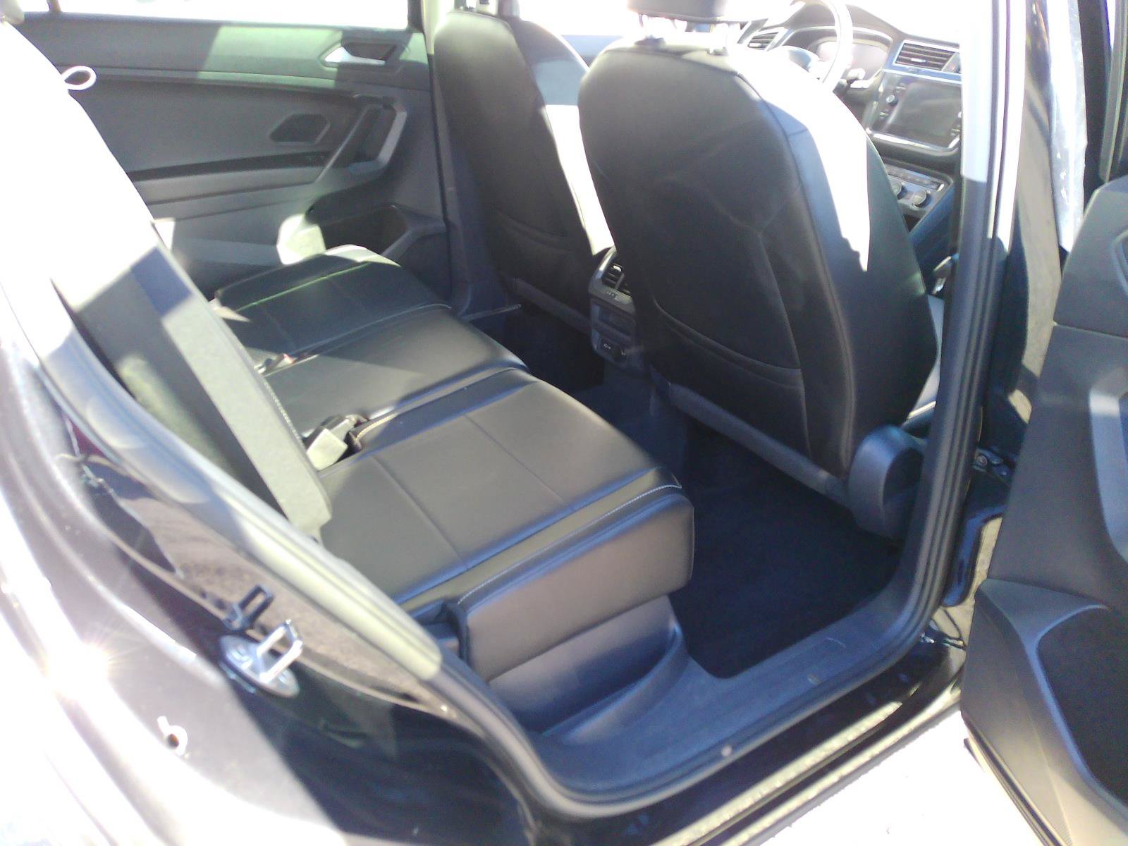 Used 2021 Volkswagen Tiguan SEL AWD/4WD image 49