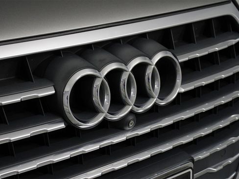 Used 2017 Audi Q7 3.0T Premium Plus image 30