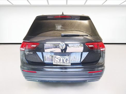 Used 2019 Volkswagen Tiguan SE w/ Panoramic Sunroof Package FWD image 5